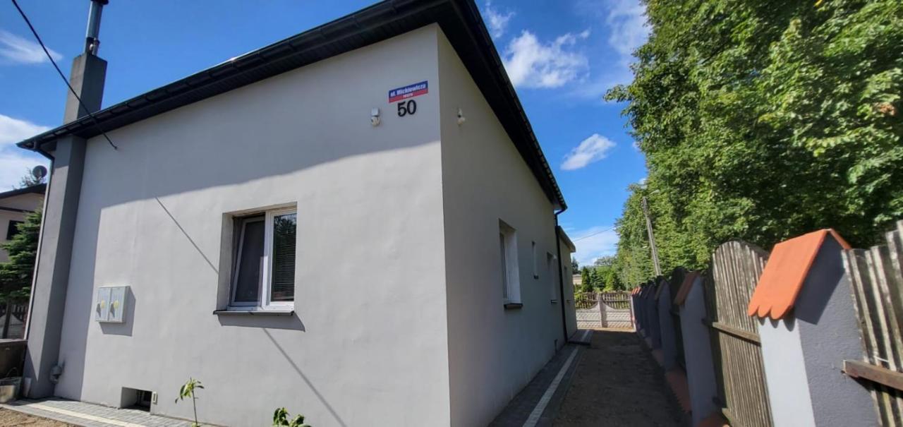 Noclegi Tuszyn Apartment